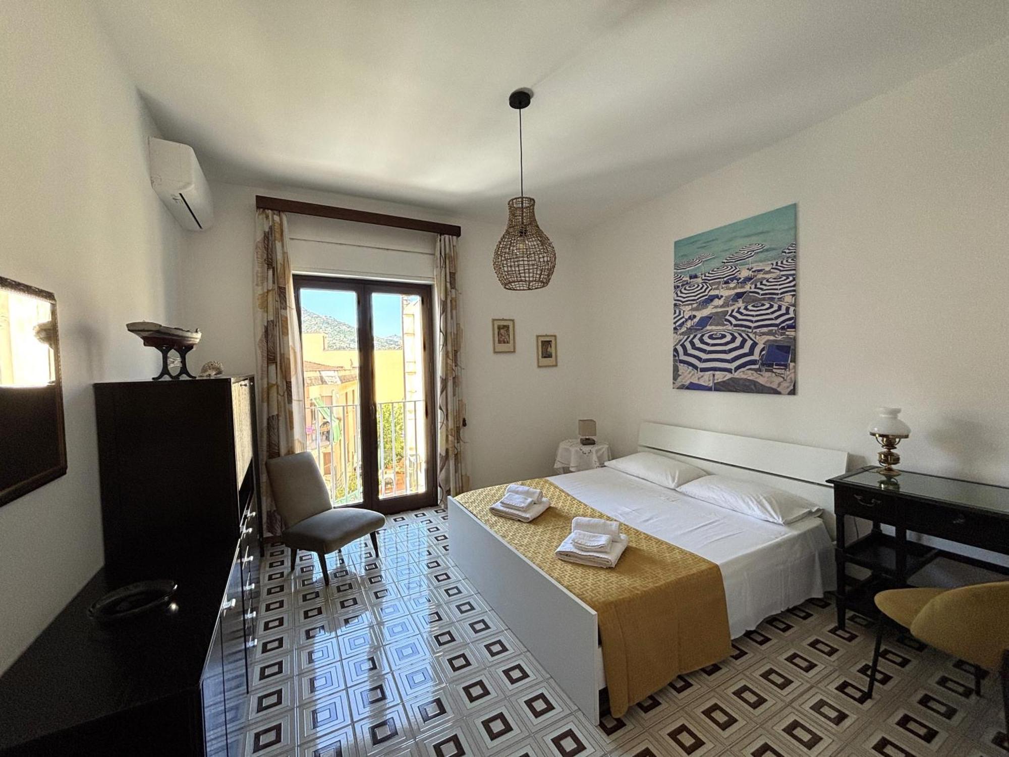 Archimede Lounge Apartamento Cefalù Exterior foto